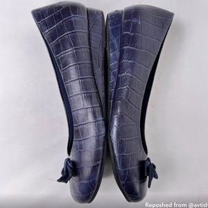 Vionic Lydia Blue Leather Croc Slip On Demi Wedge Shoes 8 / 39 - bows removed